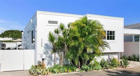 Property Photo: 265 Mayflower CA 92660