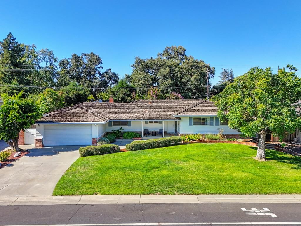 Property Photo:  44298 N El Macero Dr  CA 95618 