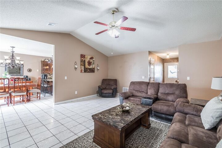 Property Photo:  2712 W Easy Street  AR 72756 
