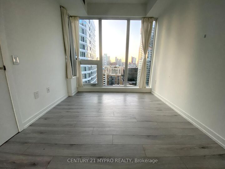 Photo de la propriété:  77 Shuter Street 2313  ON M5B 0B8 