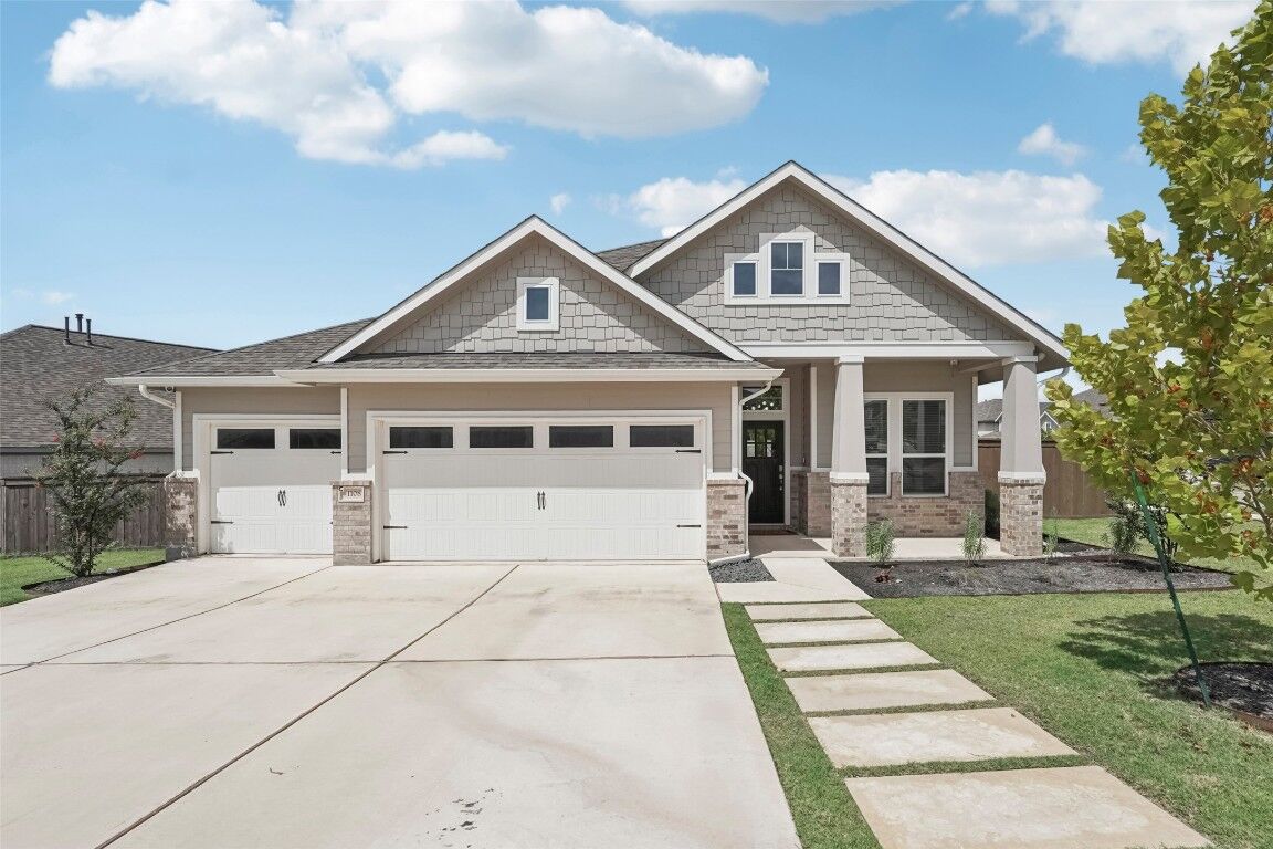 Property Photo:  1108 Sweetspire Street  TX 78641 