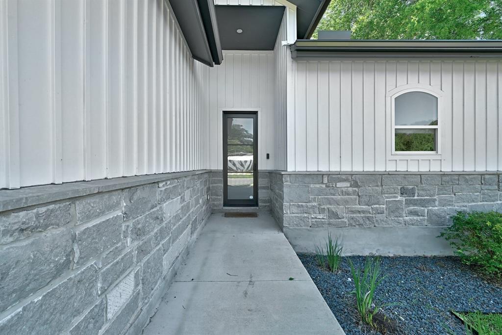 Property Photo: 4707 Craigwood Drive TX 78725