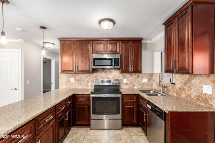 Property Photo: 8310 E University Drive AZ 85207