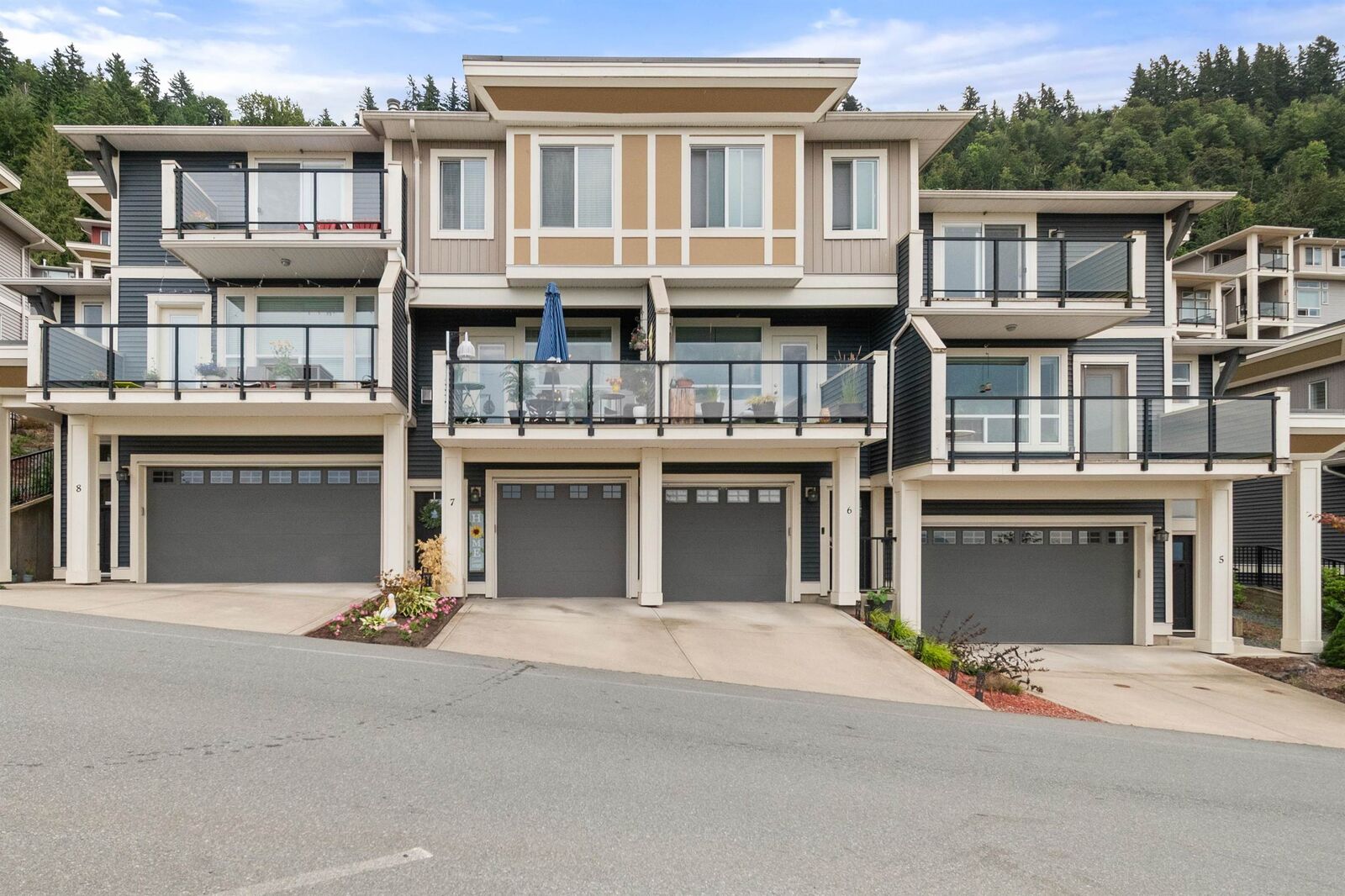 Property Photo:  6026 Lindeman Street 7  BC V2R 0W1 
