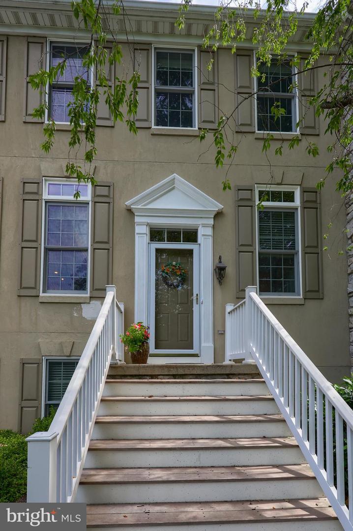 Property Photo: 4 Lower Green PA 17602