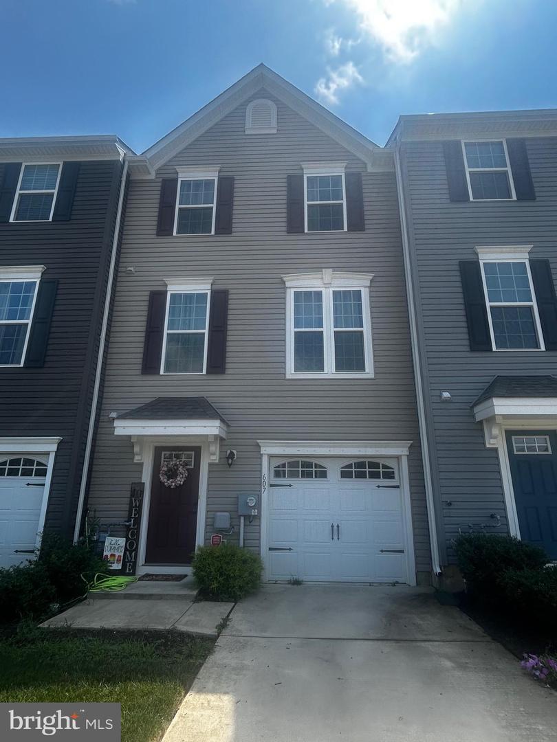 Property Photo: 607 Sammy Street NJ 08085