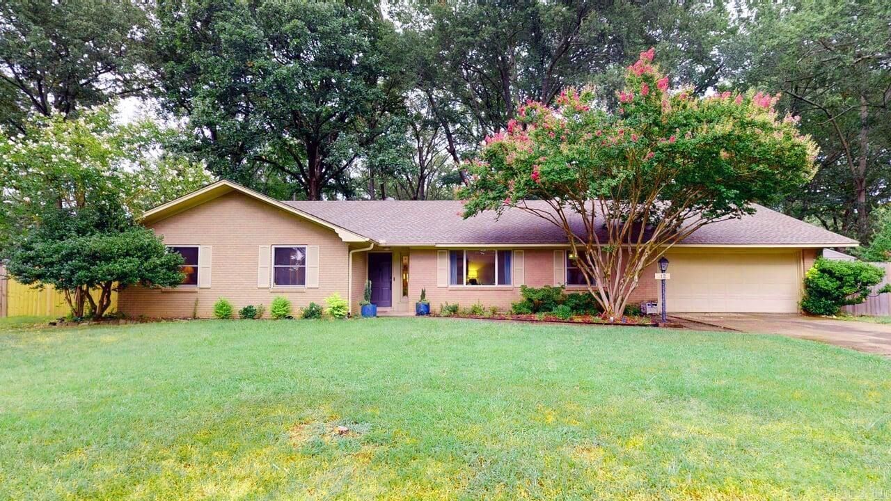 Property Photo:  12 Oakdale Drive  AR 72034 