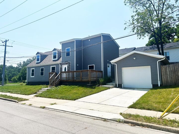 Property Photo: 1998 Fairfax Ave OH 45207