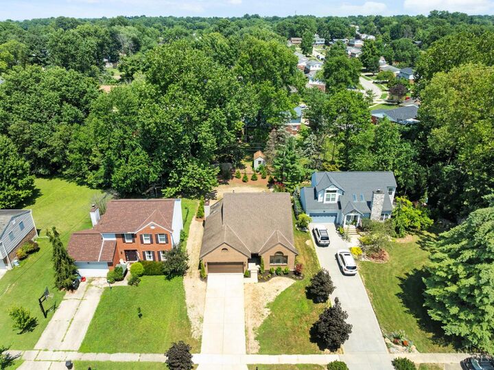8240 Woodglen Drive  Anderson Twp OH 45255 photo