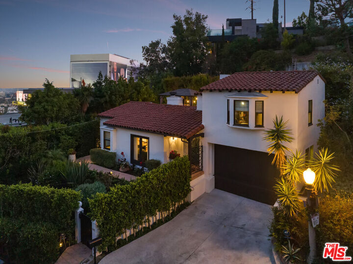 1417 Queens Rd  Los Angeles CA 90069 photo