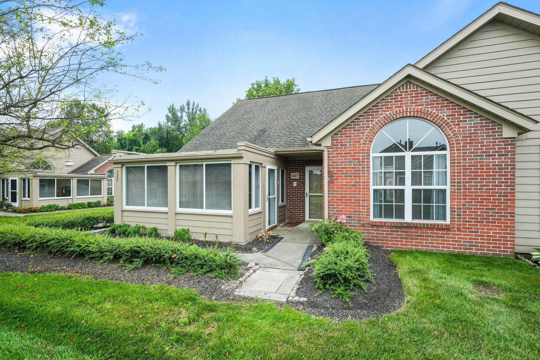 Property Photo:  527 Mallet W Place  OH 43230 