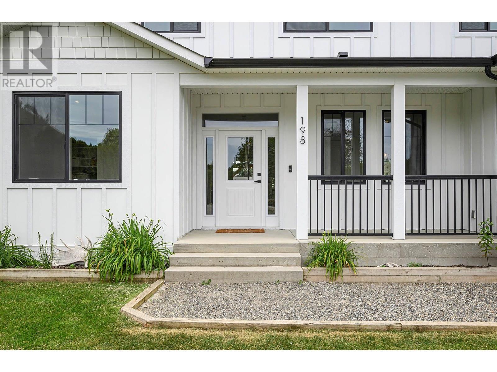 Property Photo: 198 Chetwynd Drive BC V2H 1L7