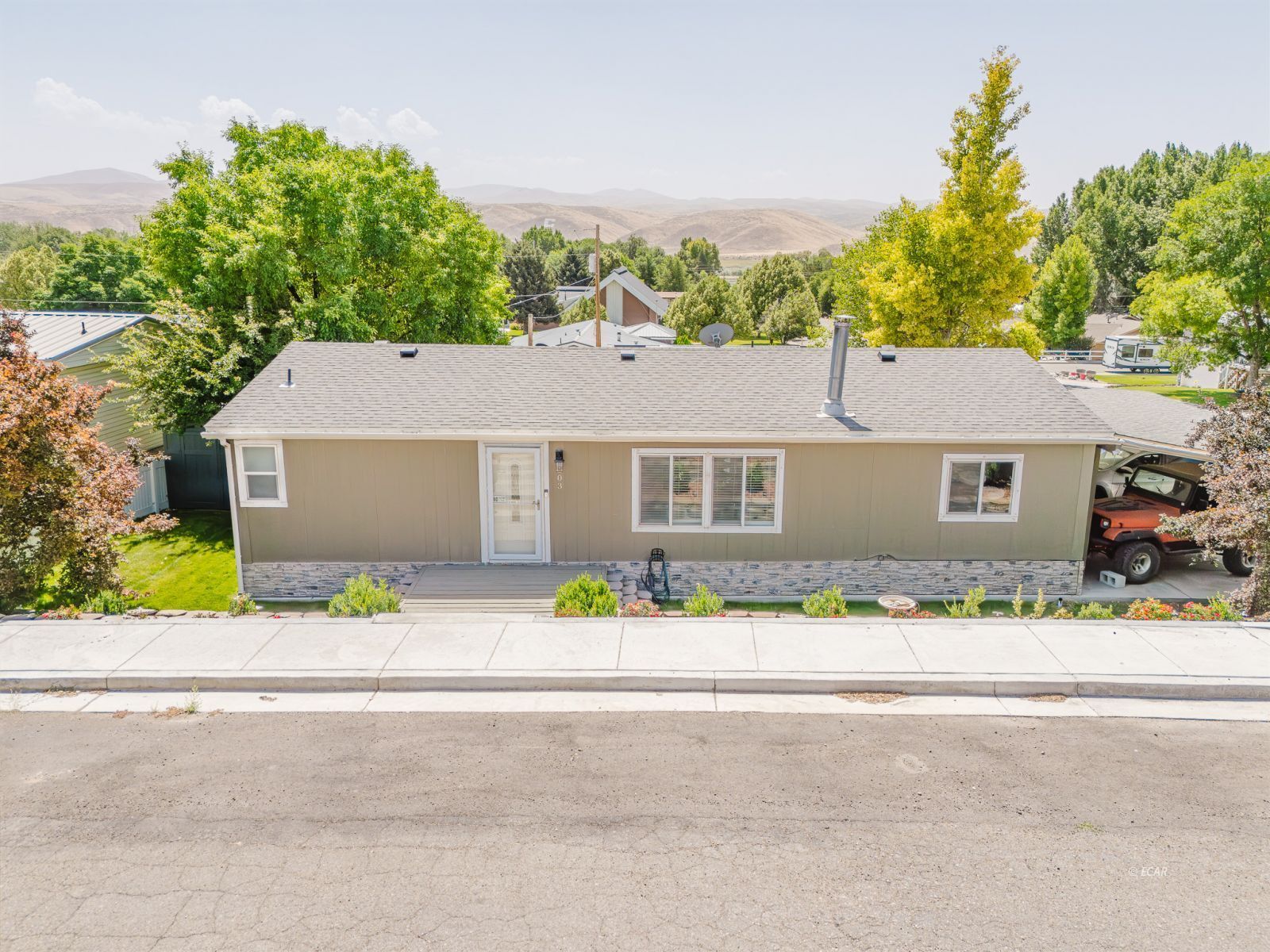 Property Photo:  203 Peters Street  NV 89822 