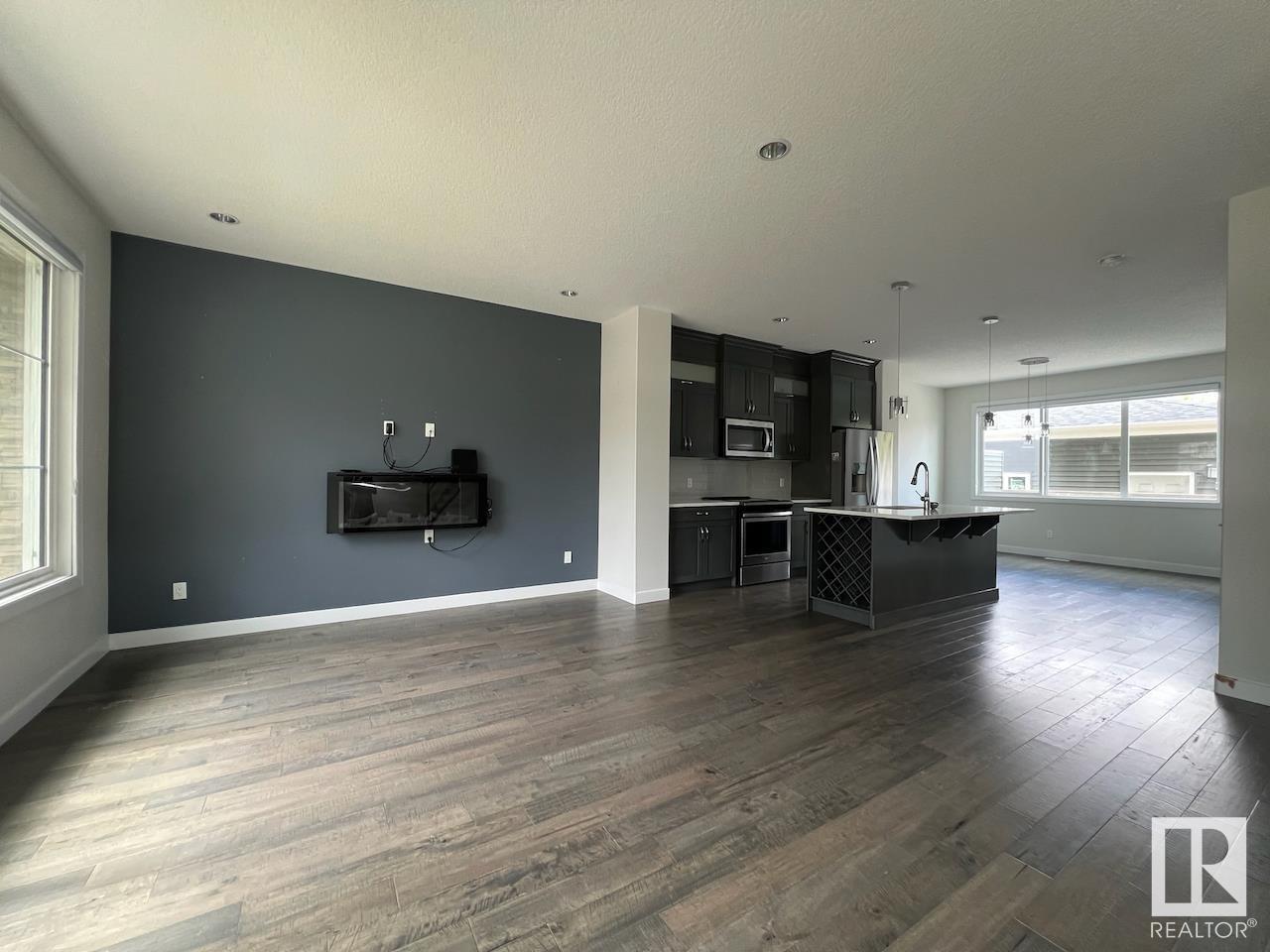 Property Photo:  10574 62 Avenue NW  AB T6H 1M4 
