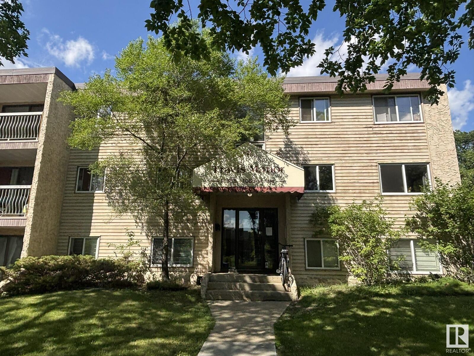 Property Photo:  11308 108 Avenue NW 301  AB T5H 1B6 