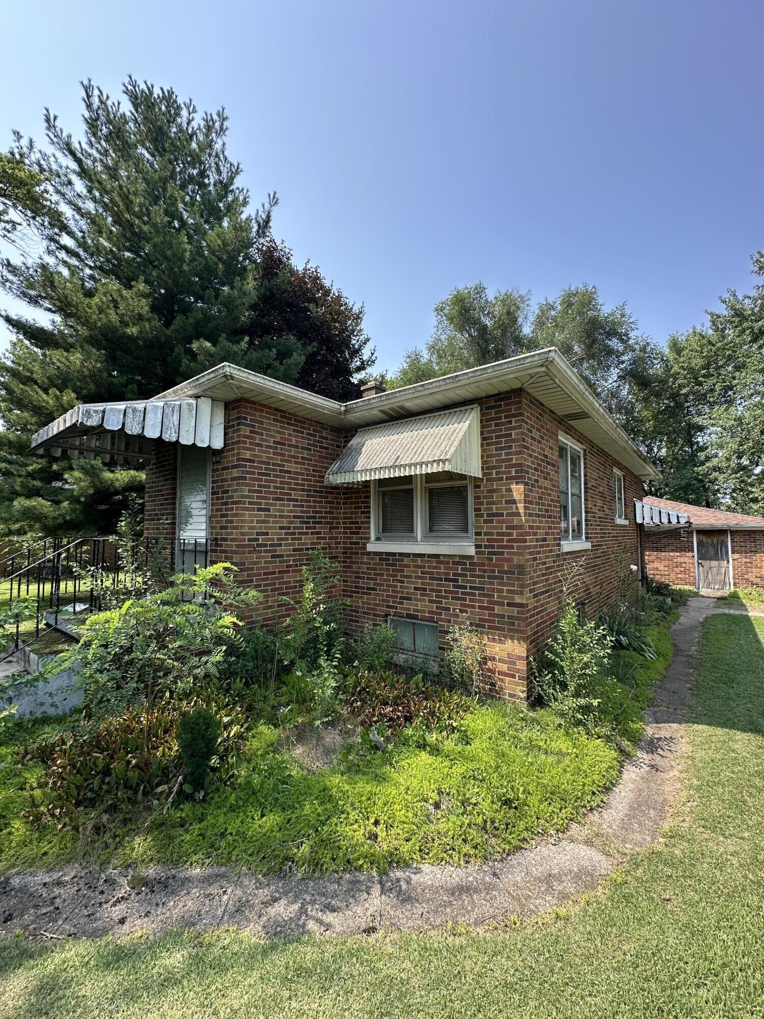 Property Photo:  428 Harrison Avenue  IN 46342 