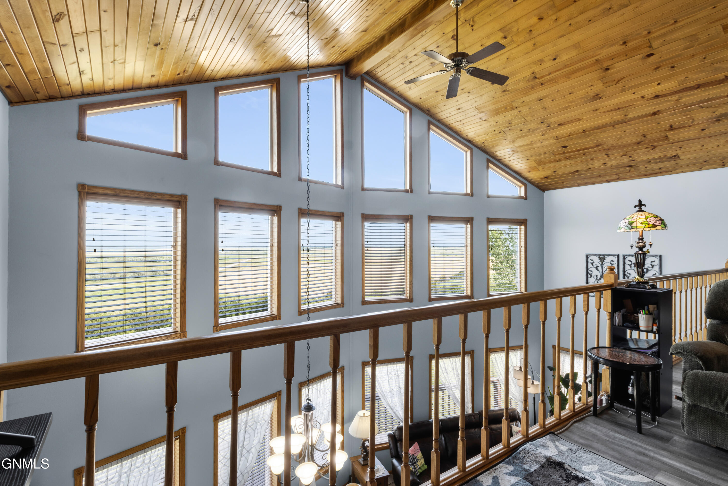 Property Photo:  698 20th Avenue NW  ND 58575 