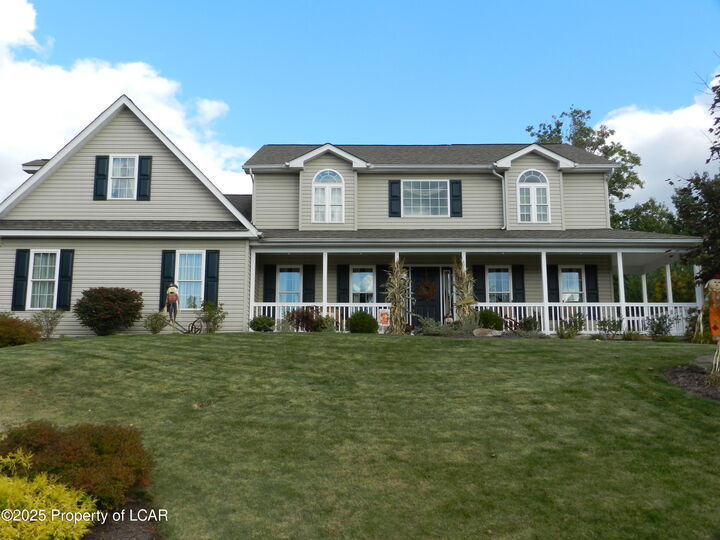 45 Fieldstone Way  Mountain Top PA 18707 photo