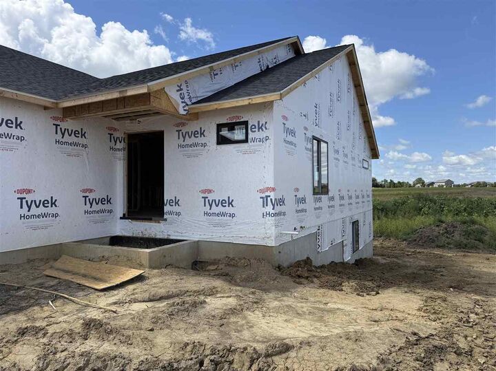 Property Photo: 115 Kinsey Street IA 52317