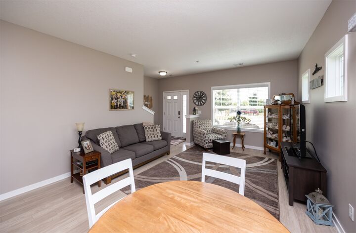 Property Photo:  3018 SE Glenstone Drive  IA 50111 
