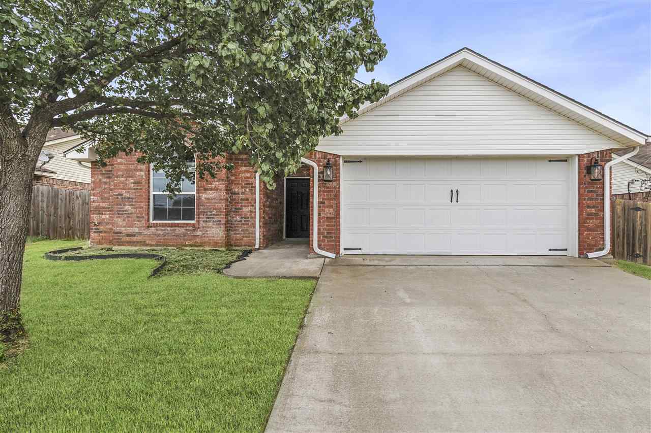 116 SE Churchill Way  Lawton OK 73501 photo