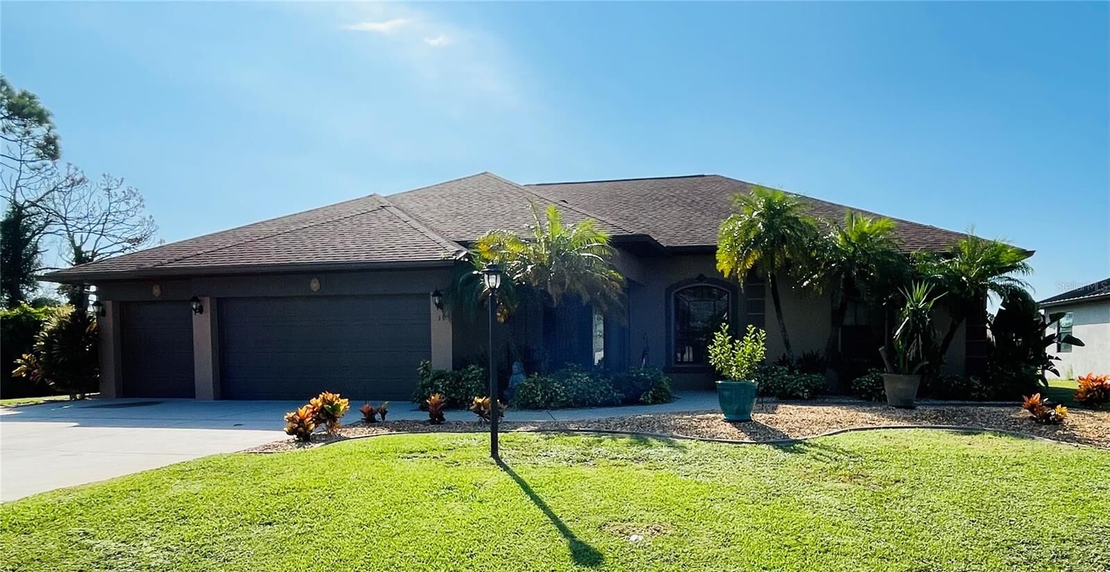Property Photo:  19 Medalist Way  FL 33947 