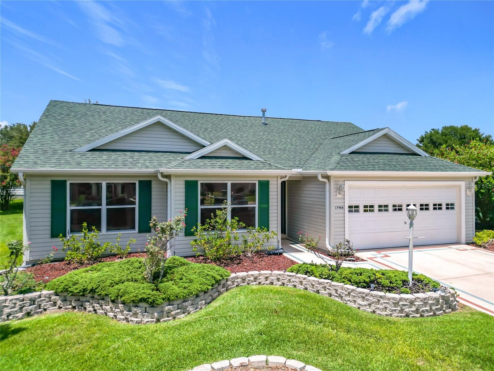 Property Photo: 17966 SE 85th Causton Court FL 32162