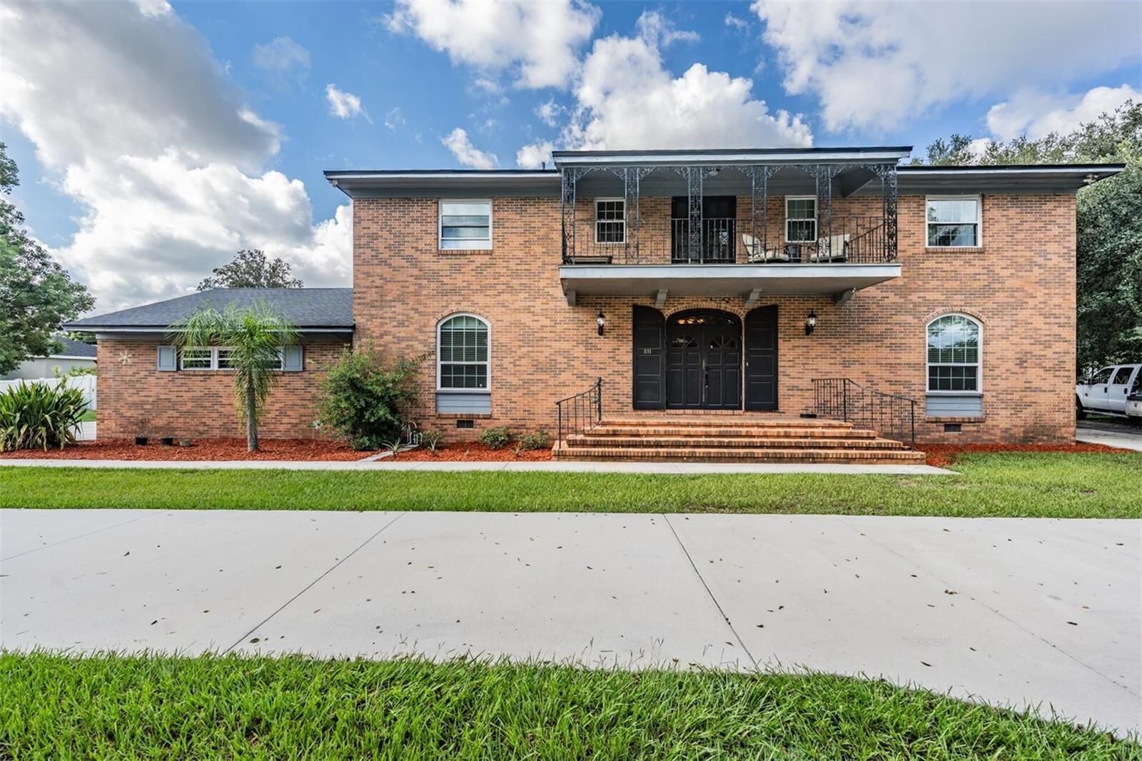 Property Photo:  811 Fairlington Drive  FL 33813 