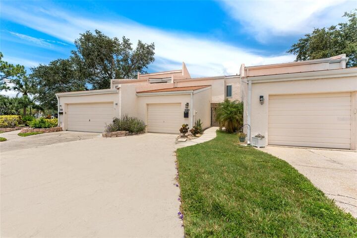 Property Photo: 4316 Sunray Court 34 FL 33615