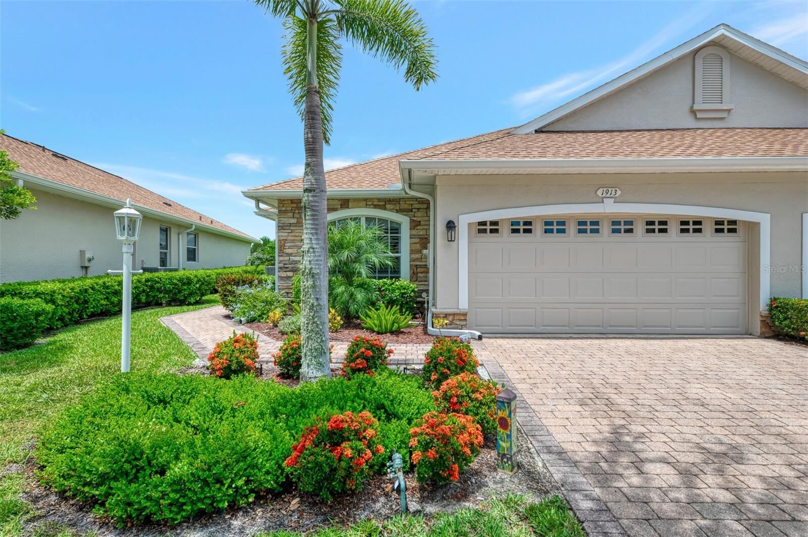 Property Photo:  1913 Scarlett Avenue  FL 34289 