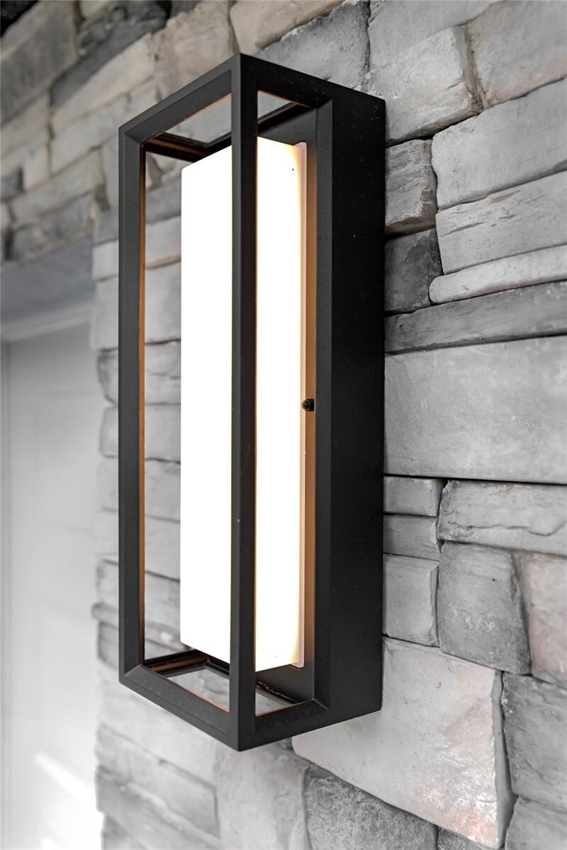 Property Photo: 2229 Randall Street FL 32771