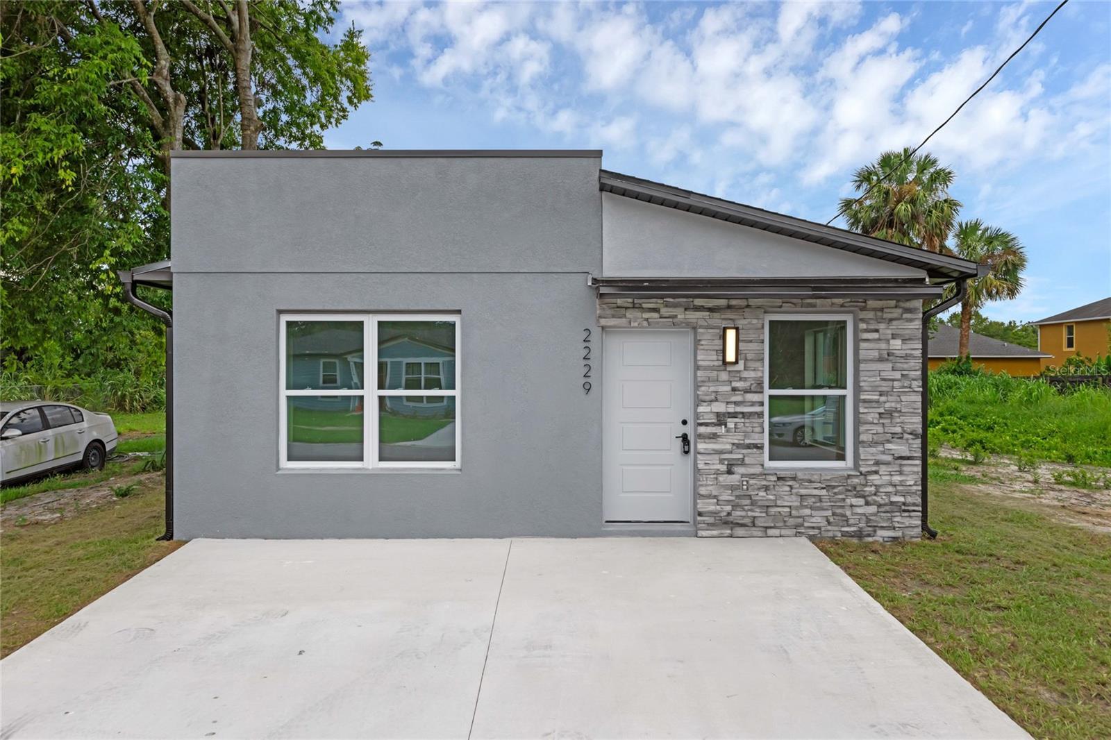 Property Photo:  2229 Randall Street  FL 32771 