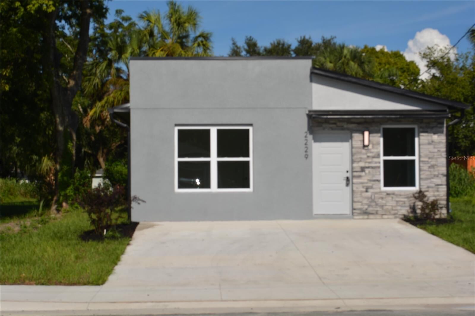 Property Photo:  2229 Randall Street  FL 32771 