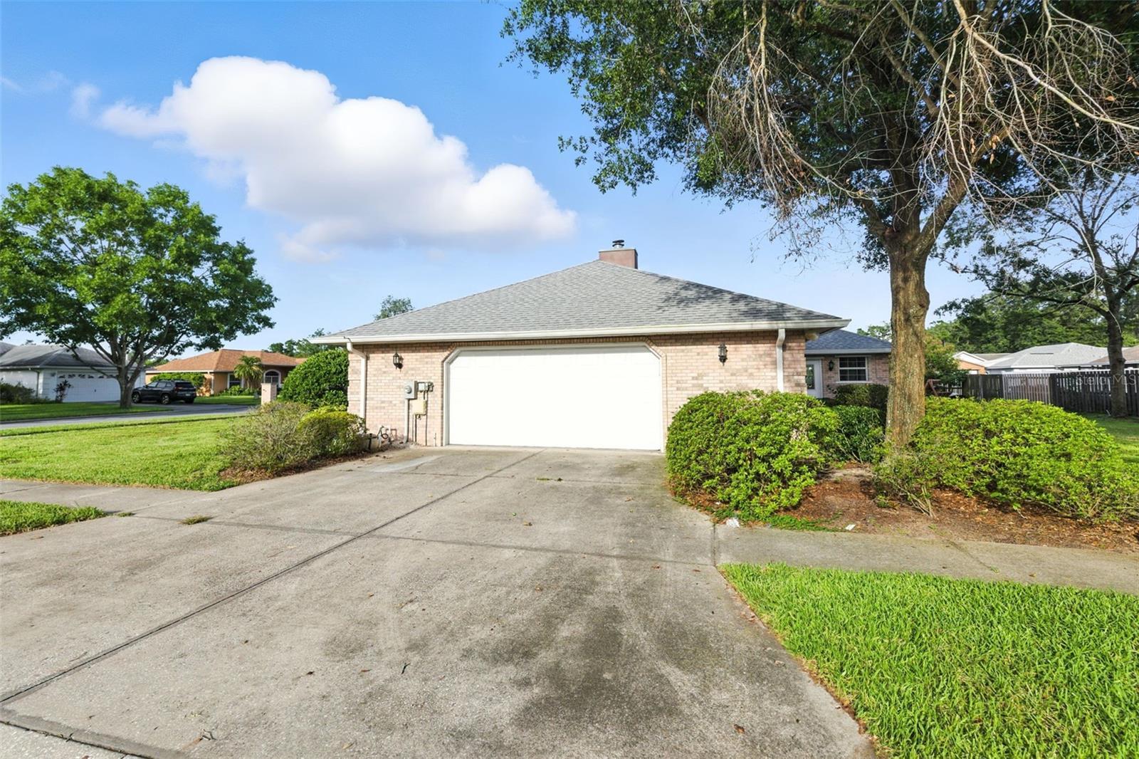 Property Photo: 38634 Evelyn Lane FL 33542