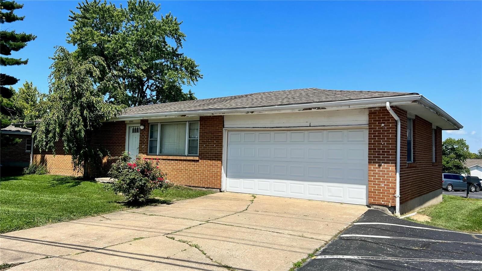 Property Photo:  8761 Veterans Memorial Parkway  MO 63366 