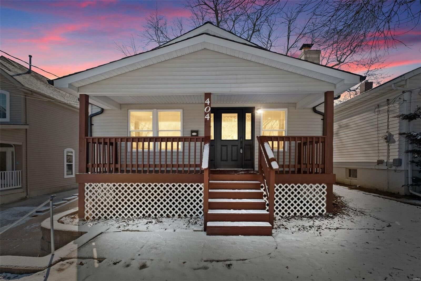 Property Photo: 404 Lee Ave MO 63122