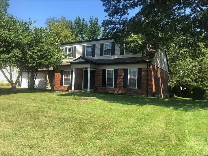 710 Gascogne Drive  St Louis MO 63141 photo