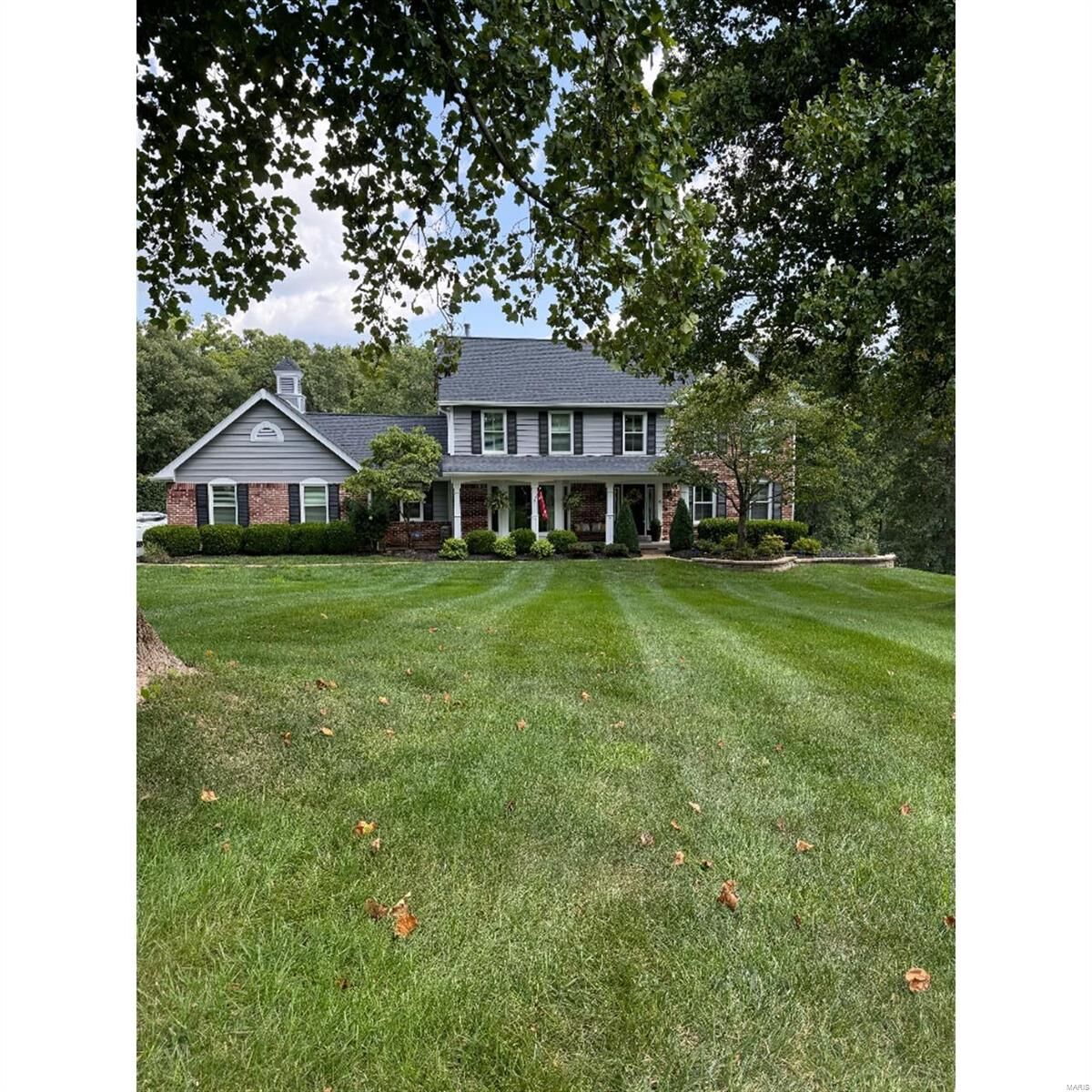 Property Photo: 6 Kehrsboro Court MO 63005