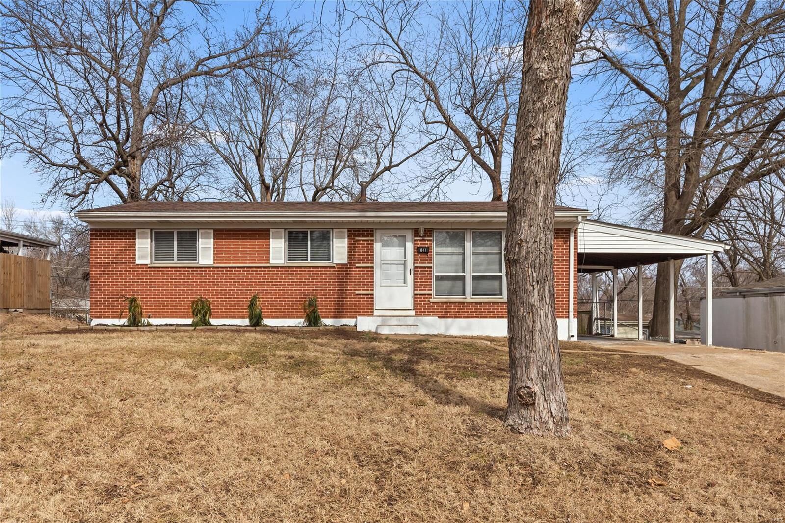 Property Photo:  841 Riderwood Drive  MO 63042