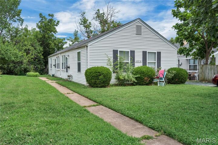 1228 San Jacinto  St Louis MO 63139 photo