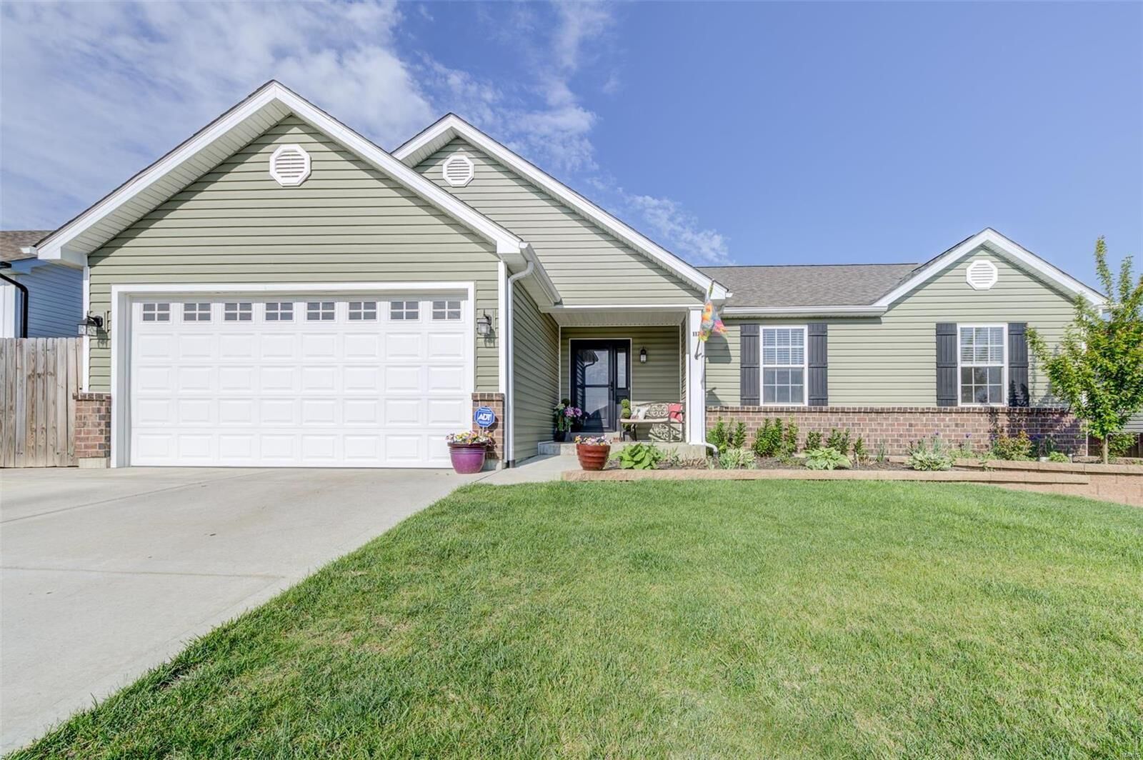Property Photo:  117 Rockford Drive  MO 63379 