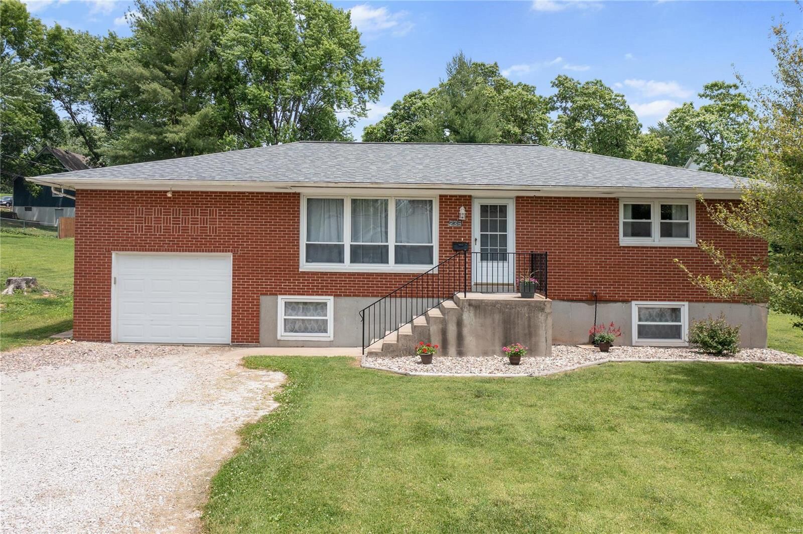 Property Photo:  236 S Riebeling Street  IL 62236 