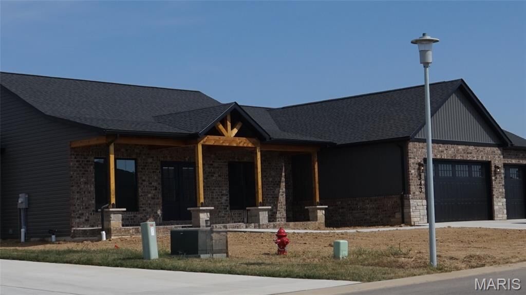 Property Photo:  343 Jenny Court  IL 62298 