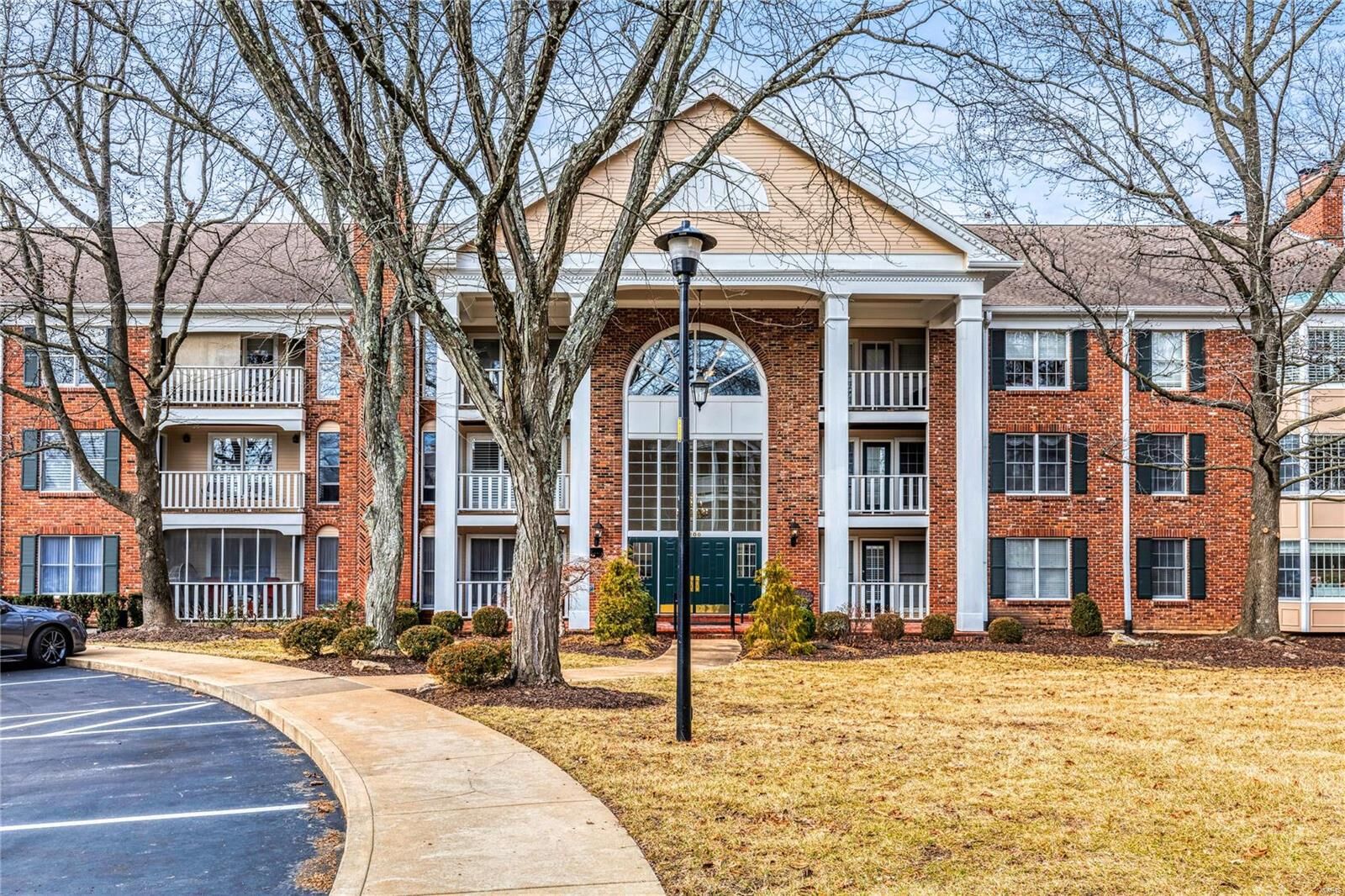 Property Photo: 200 Ambridge Court 203 MO 63017