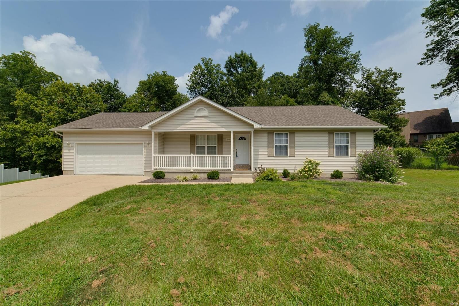 Property Photo: 1500 Kelly Court MO 63090
