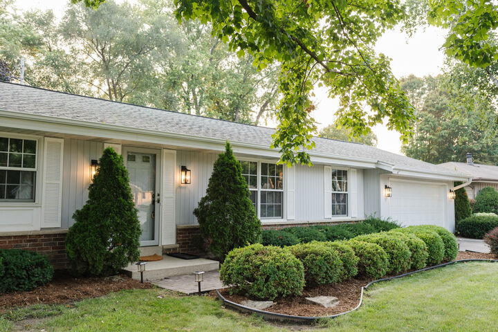 2465 Castle Ct  Brookfield WI 53045 photo