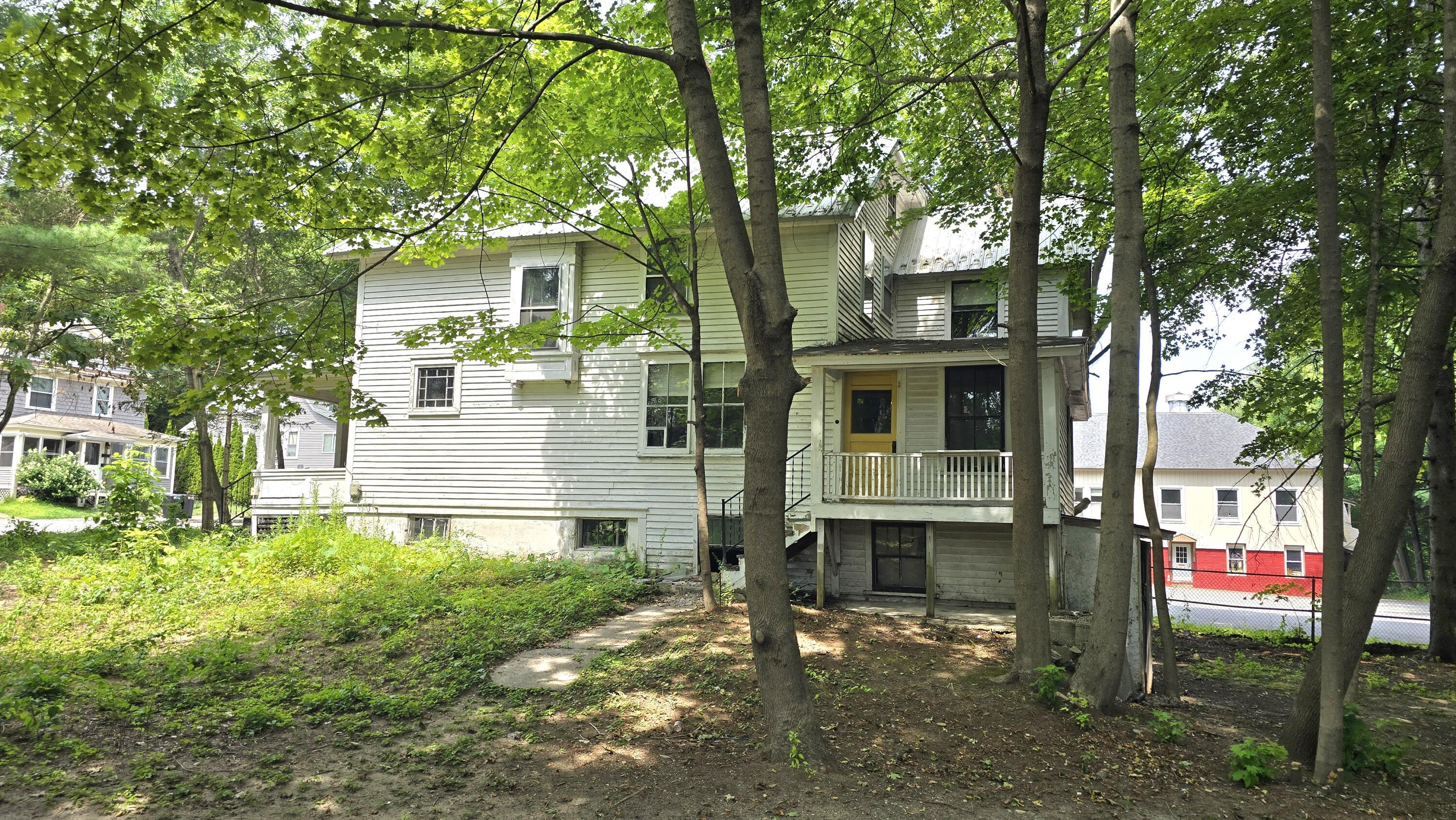 Property Photo: 20 Western Avenue ME 04210