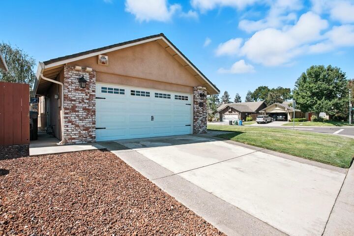 Property Photo: 906 Ranch Road CA 95632