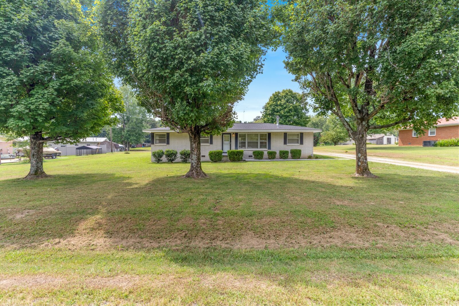 Property Photo: 19 Brook St TN 37101