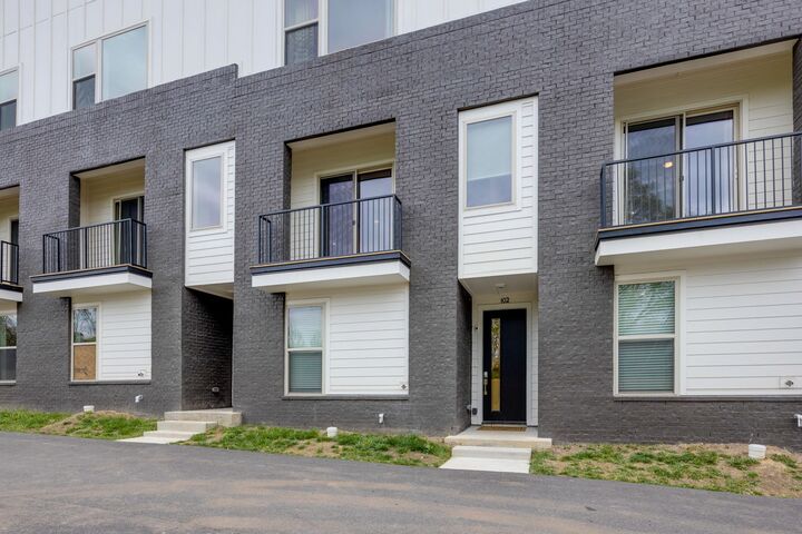 Property Photo:  2719 Alameda St 102  TN 37208 